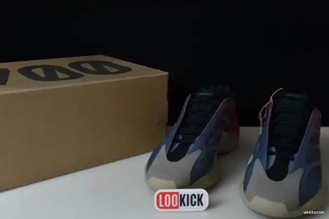 700 Adidas Yeezy Fade V3 GW1814 Carbon 0611